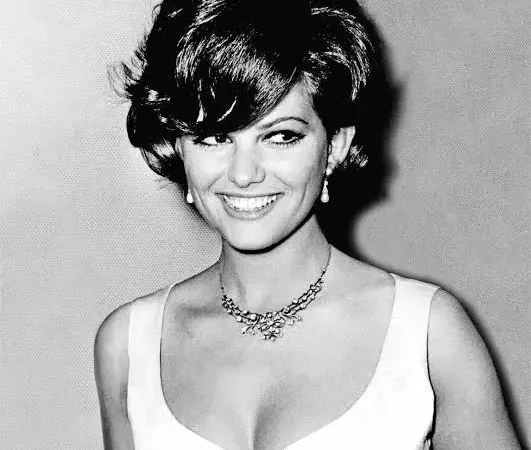 Claudia Cardinale icône du cinéma — hommage et filmographie