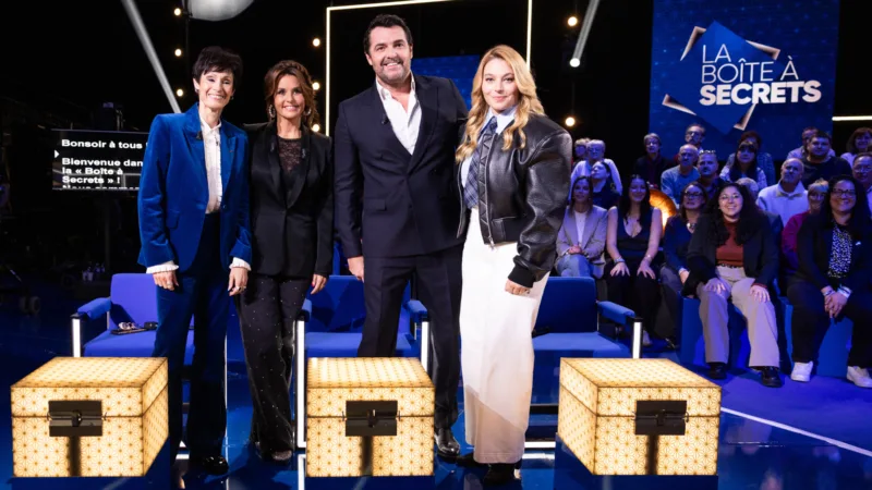 Faustine Bollaert sur le plateau de La Boîte à secrets (France 3)