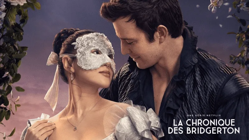 Luke Thompson et Yerin Ha dans La Chronique des Bridgerton saison 4 partie 2, scène du bal masqué, Benedict Bridgerton et Sophie Baek