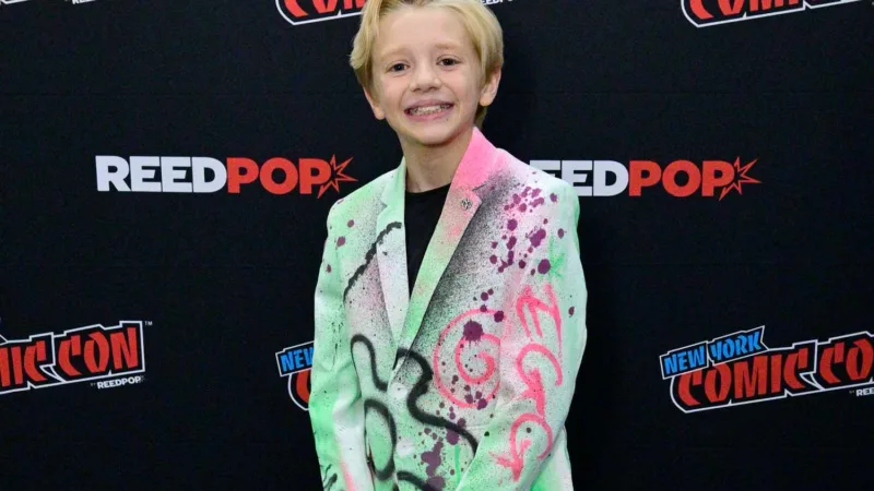 Dexter Sol Ansell lors d’un événement public autour de A Knight of the Seven Kingdoms