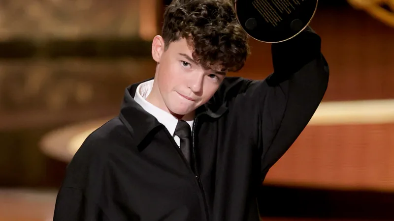 Owen Cooper au casting de Cry To Heaven, avec son Emmy Awards en 2025