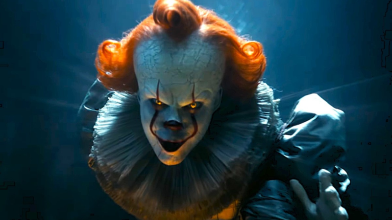 Gros plan sur Pennywise dans IT: Welcome to Derry