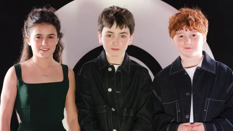 Arabella Stanton, Dominic McLaughlin et Alastair Stout dans la nouvelle série Harry Potter, qui explose les stats 9 mois avant sa sortie