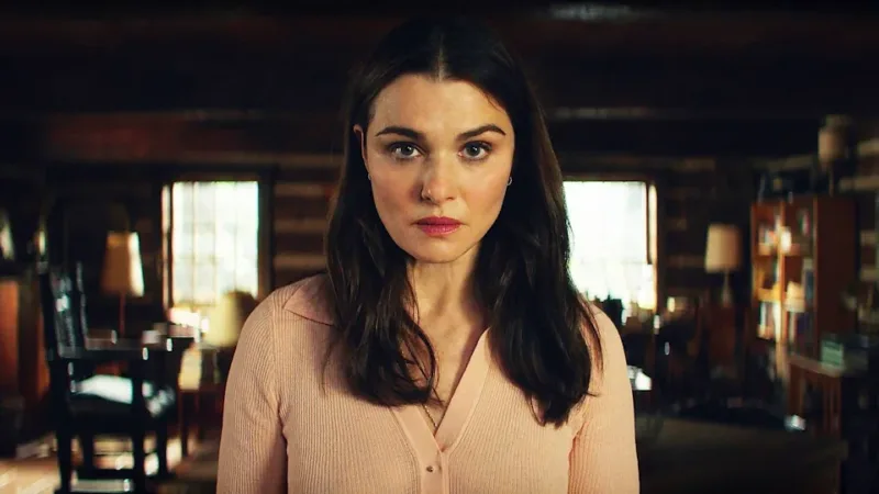 Rachel Weisz dans Le Délicieux Professeur V. sur Netflix