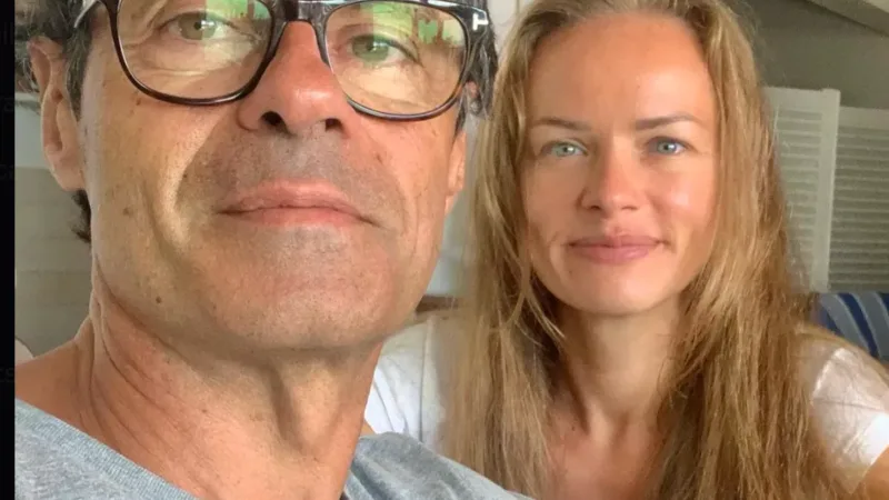 Philippe Proteau et Tatiana ensemble sur une photo de couple