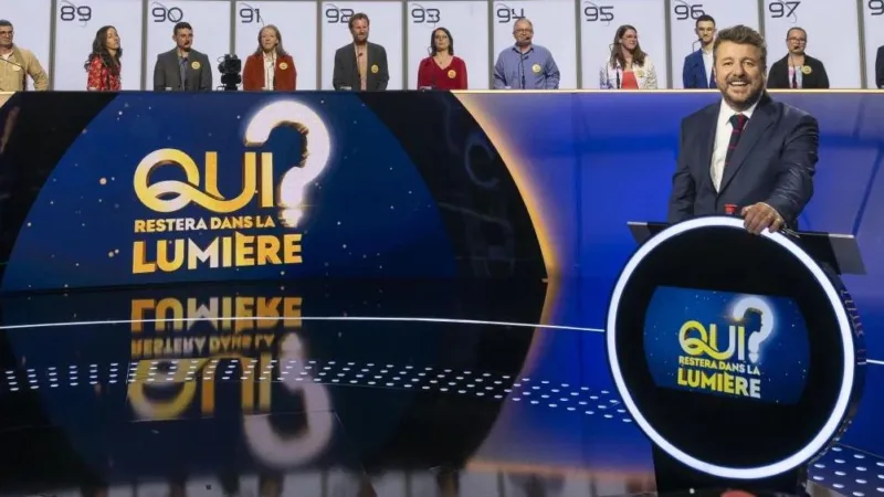 Plateau du jeu France 2 avec 100 candidats et une cagnotte maximale