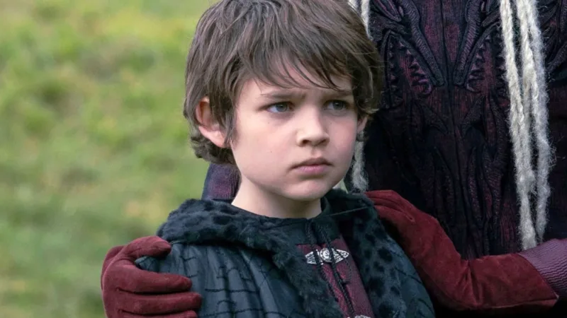 Le jeune héritier Velaryon au centre des tensions de Dragonstone