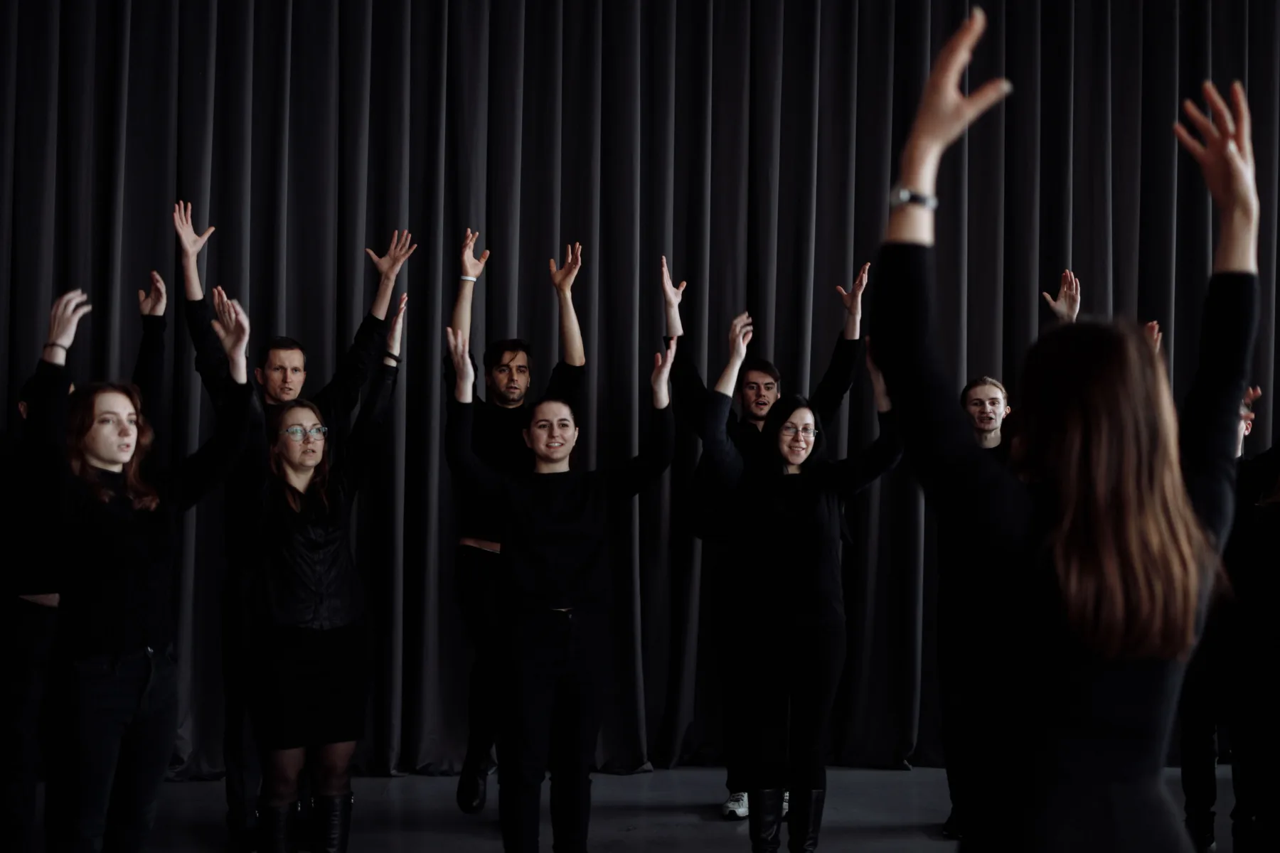 Casting interprètes pour résidence théâtrale au CENTQUATRE-PARIS - Théâtre | Spectacles | Musique - Femmes - Hommes