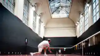 Casting joueur de jeu de paume ou tennis à Paris
