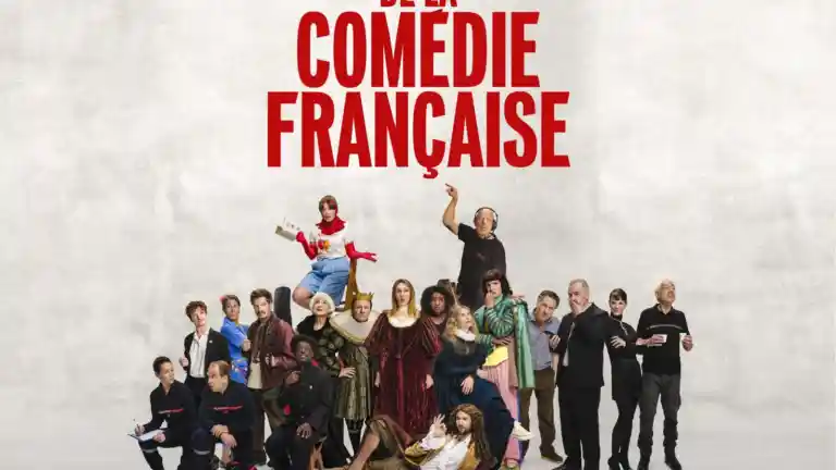 La troupe du film De la Comédie-Française réunit costumes de scène et tenues contemporaines