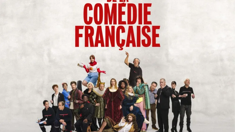 La troupe du film De la Comédie-Française réunit costumes de scène et tenues contemporaines