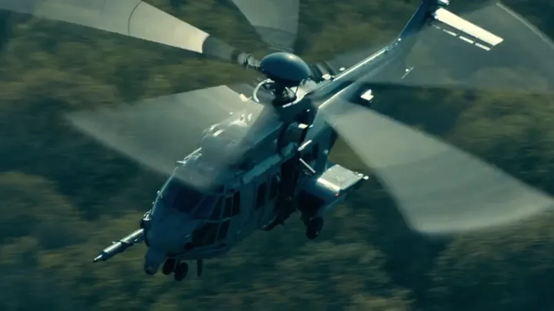 Un hélicoptère d’intervention dans la série GIGN sur Netflix