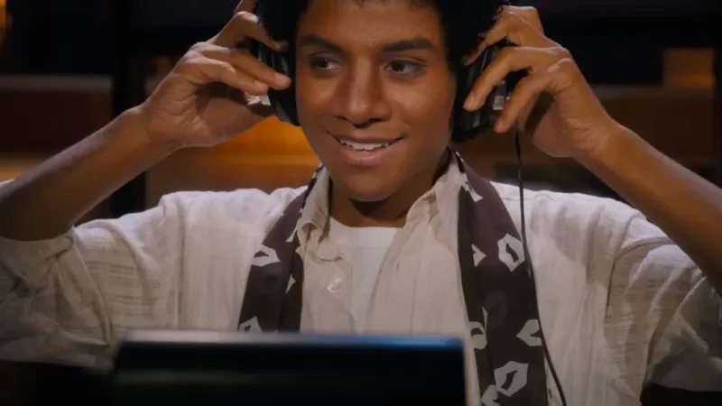 Jaafar Jackson incarnant Michael Jackson dans le biopic Michael