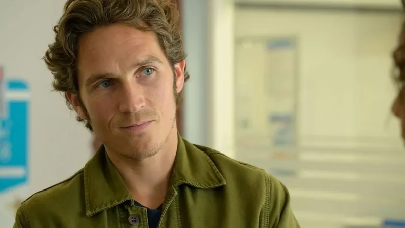 Pierre-Yves Bon dans la série Tom et Lola diffusée sur France 3