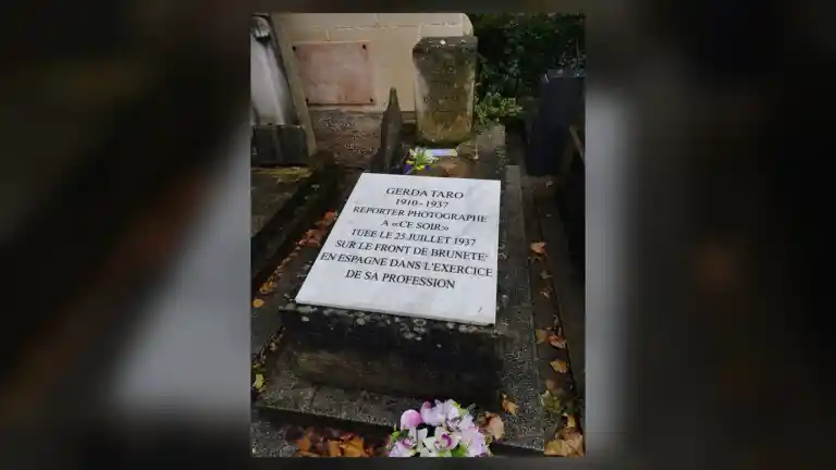 Tombe de Gerda Taro au cimetière du Père-Lachaise à Paris