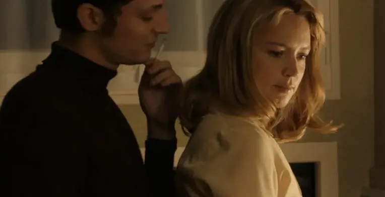 Niels Schneider et Virginie Efira réunis dans Un amour impossible