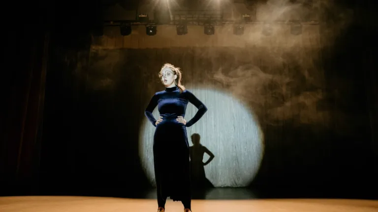 Casting duo de comédiens pour un spectacle immersif à Paris