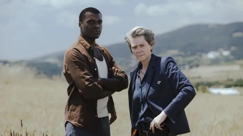 Christopher Bayemi et Juliette Plumecoq-Mech dans À l’instinct