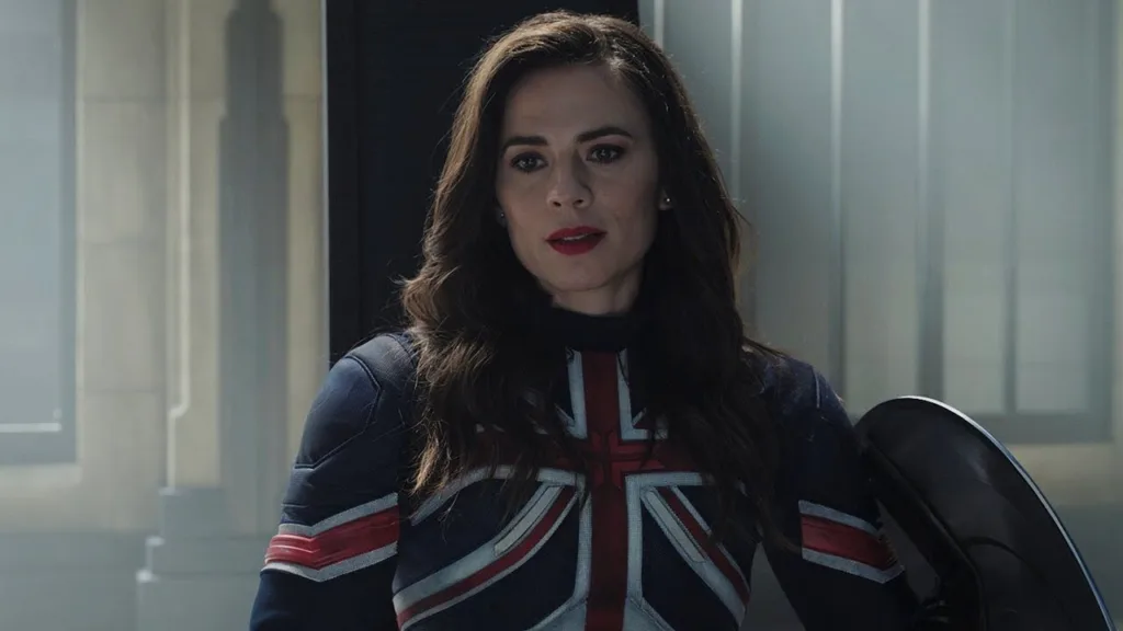 Marvel l’a tuée avec son propre bouclier: quatre ans après, Hayley Atwell règle encore ses comptes