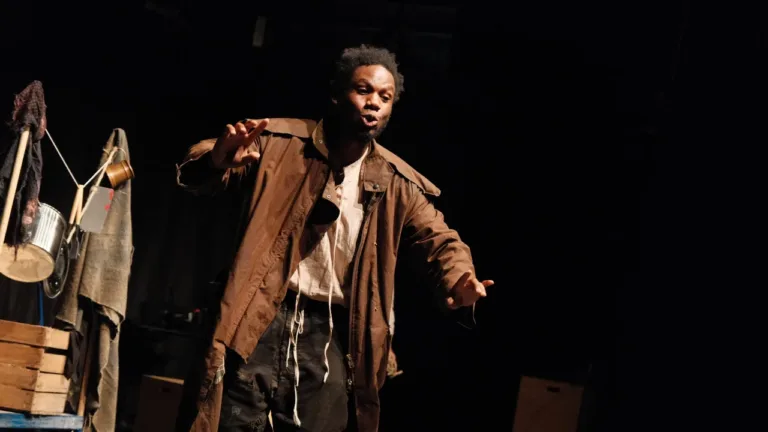 Casting Édouard, 20 à 35 ans, pour MURDERAMA à Bordeaux