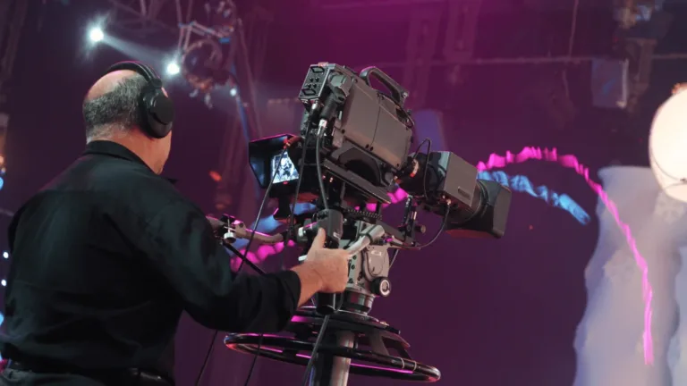 Casting cameraman pour un film TV à Lyon en août 2026