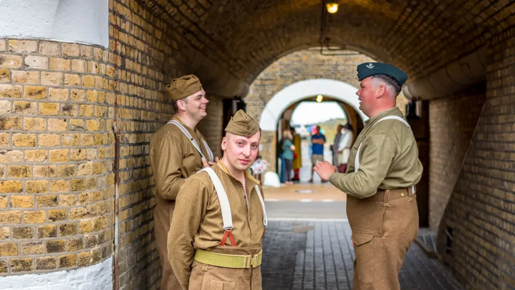 Casting Projet K : militaires de 1951 et femmes allemandes