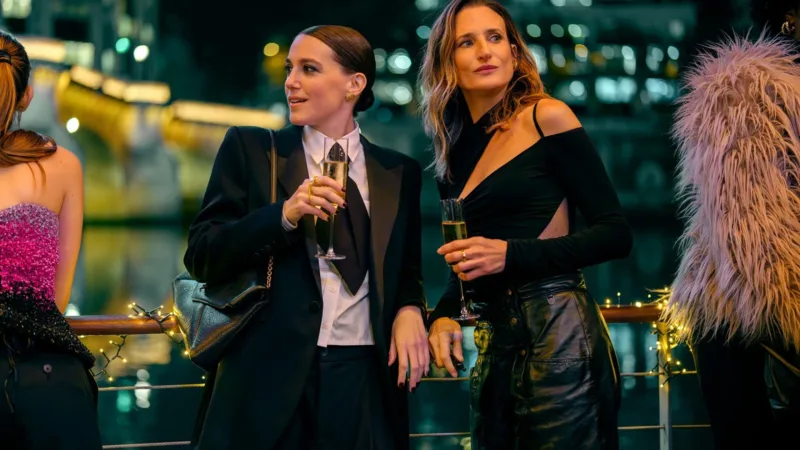 Andréa Martel et Noémie Leclerc dans Dix pour cent, le film sur Netflix