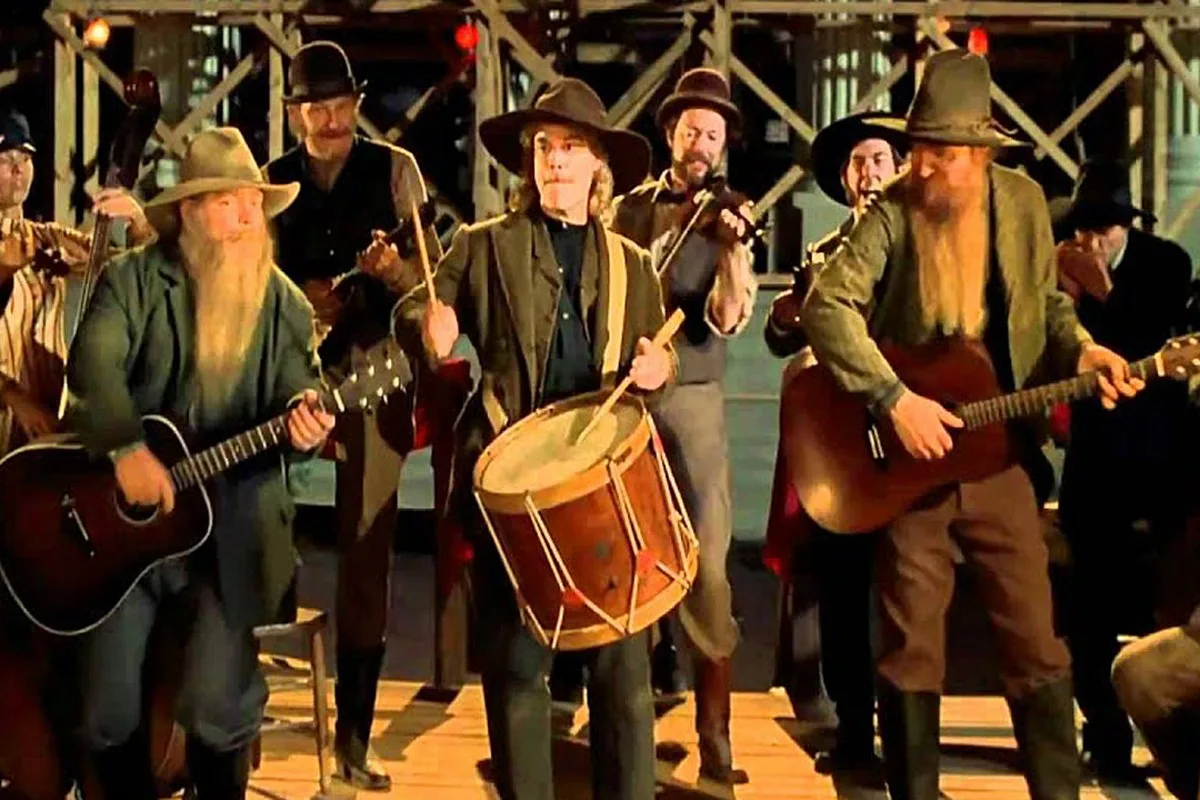 Frank Beard, Billy Gibbons et Dusty Hill en musiciens de 1885 dans Retour vers le futur 3