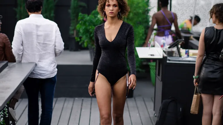 Casting cinq mannequins-performers majeurs pour un événement premium à Paris