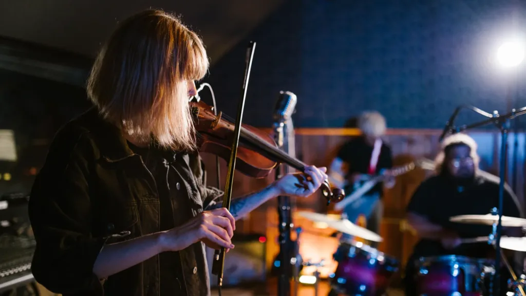 Casting violoniste pour un clip au Parc Astérix