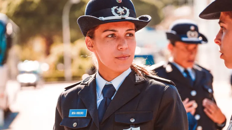 [URGENT] Casting urgent policière avec tenue et permis B