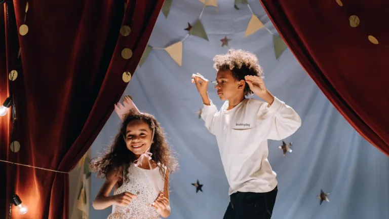 Casting fille de 6 à 9 ans pour le rôle de Savannah dans une série CANAL+