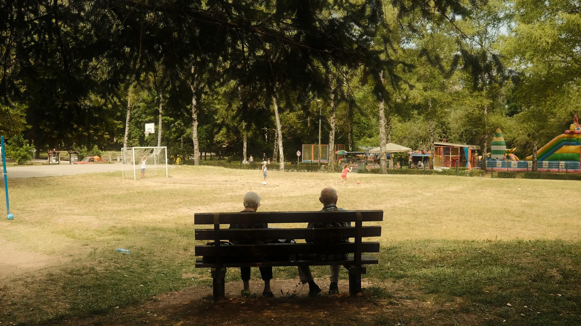Casting seniors pour un shooting hôtelier à Marseille