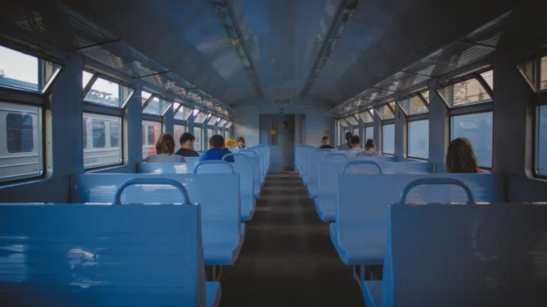 Casting publicité photo : quatre profils pour un train à Paris