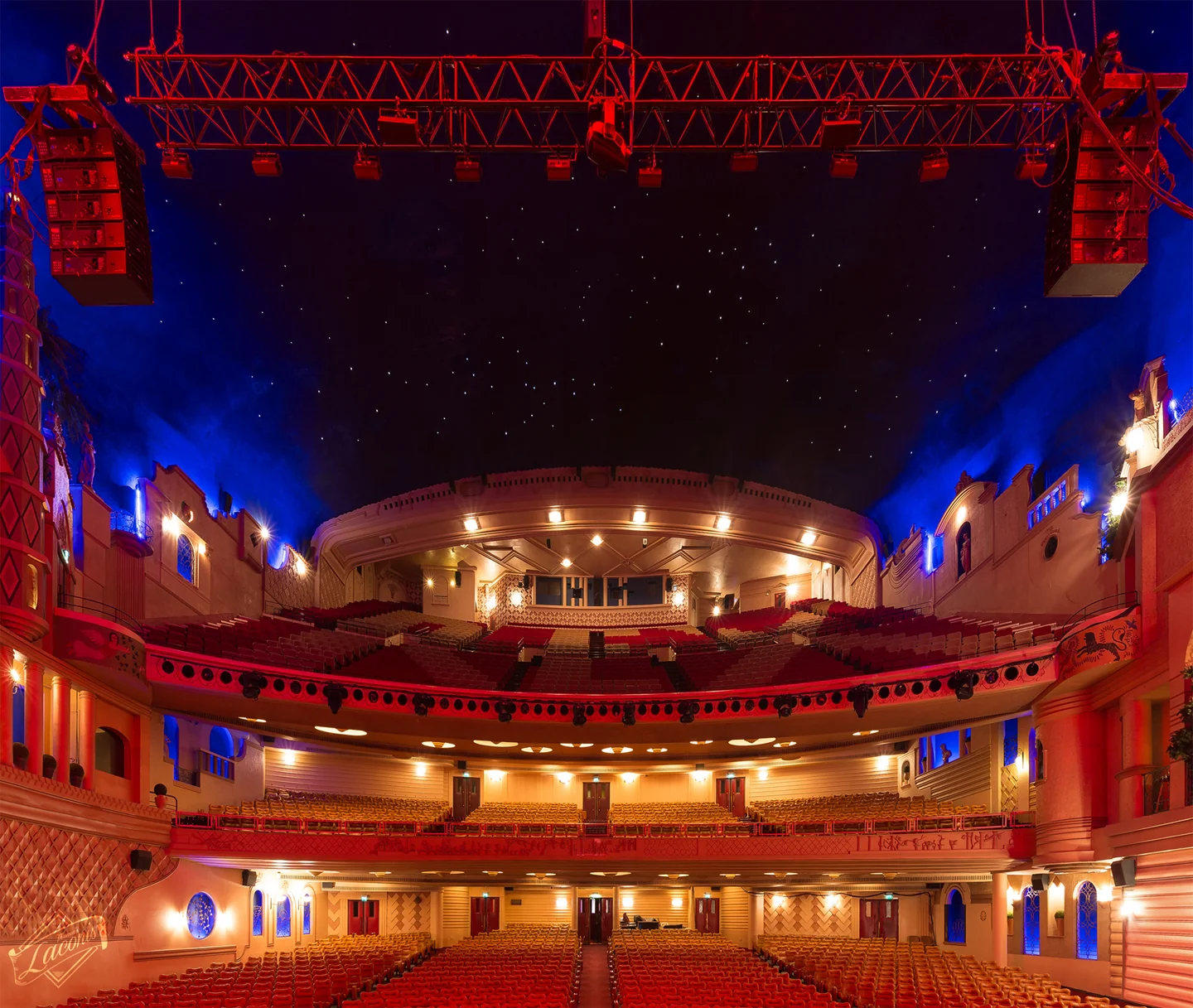 Balcons de la Grande Salle du Grand Rex vus depuis la scène