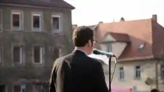 Casting Cité Ardente : hommes de 30 à 70 ans, silhouettes politiques parlantes