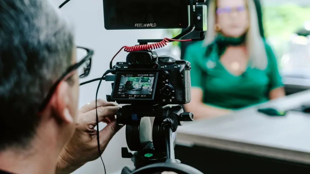 Casting doublure femme de 40 à 55 ans, 1,68 à 1,70 m près de Lunel
