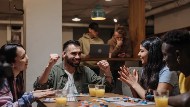 Casting publicité jeux de société 25-50 ans à Nice