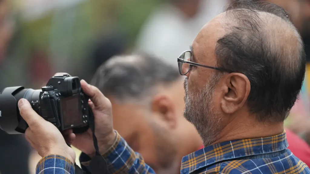 Casting photographe âgé pour le film de Mao Besson dans l'Orne