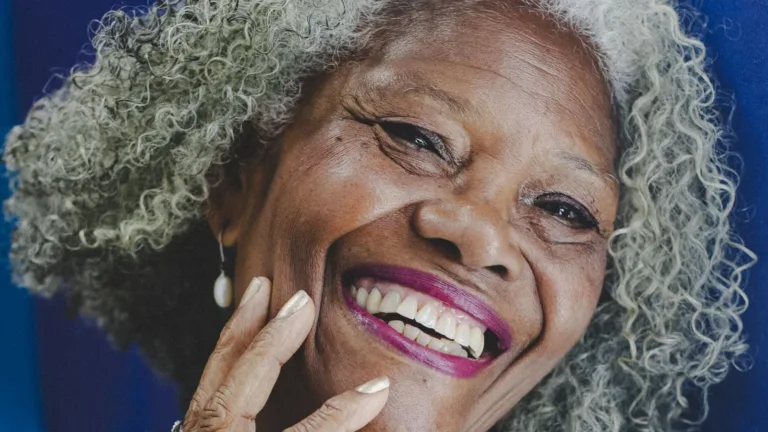 Casting femme métisse 65-85 ans pour publicité en Île-de-France