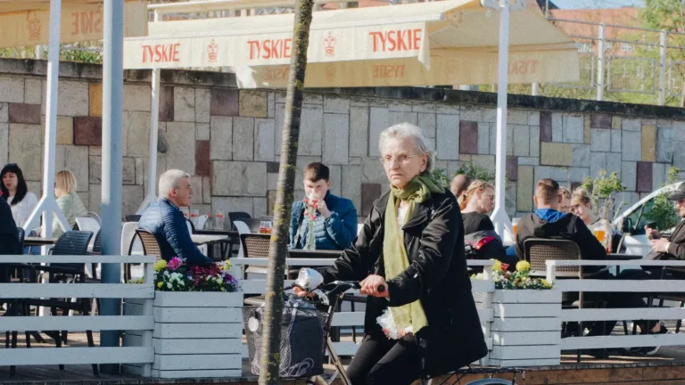 Casting publicité vélos : comédienne belge de 60 ans à Namur, 518,25 € brut