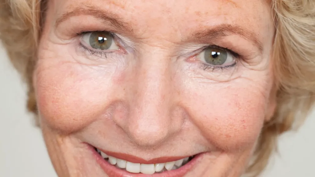 Casting comédienne caucasienne 60-70 ans pour publicité VIH en Île-de-France