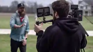 Figuration clip : femmes et hommes de 30 à 35 ans