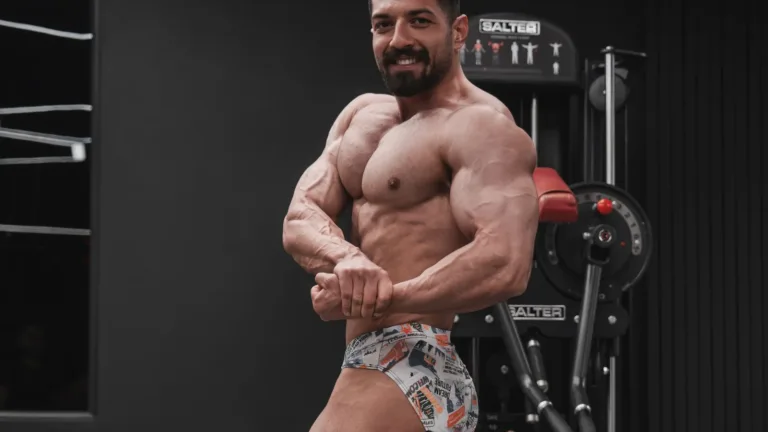 Casting cinéma : homme très musclé de 25 à 45 ans pour une comédie à Paris
