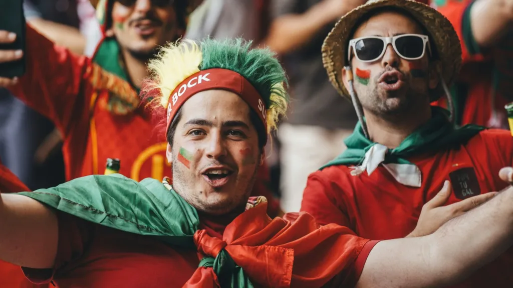 [URGENT] Casting pub football : deux hommes costauds à Charleroi, 250 €