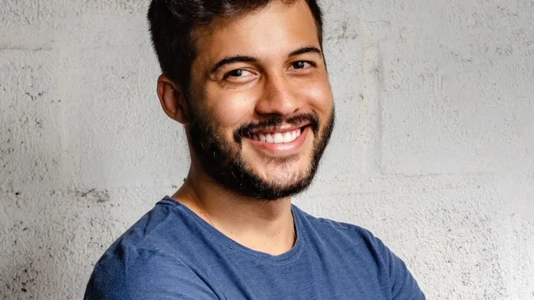 Casting doublure image homme brun 20-35 ans à Paris le 27 novembre