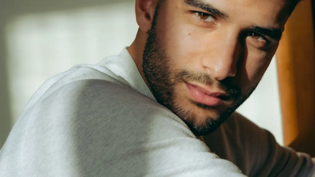 Casting homme maghrébin 30 à 40 ans, rôle du frère dans le Vaucluse