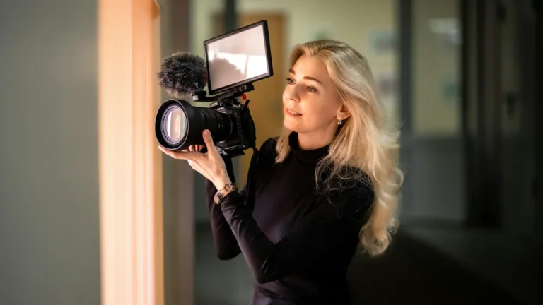 Casting HBO : doublure de Zoé Marchal, environ 1,80 m à Paris