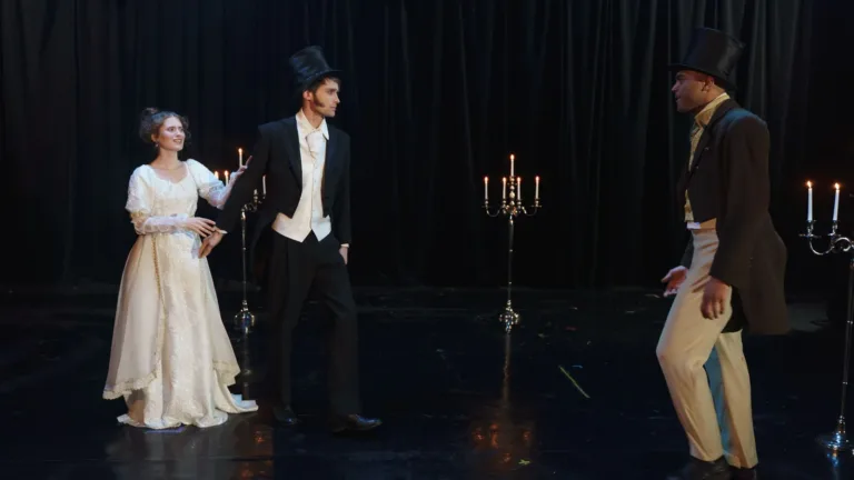 Casting spectacle immersif victorien : comédienne 35-50 ans à Montpellier