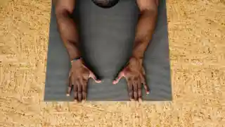 Casting homme de 25 à 45 ans pour une silhouette yoga à Saint-Ouen